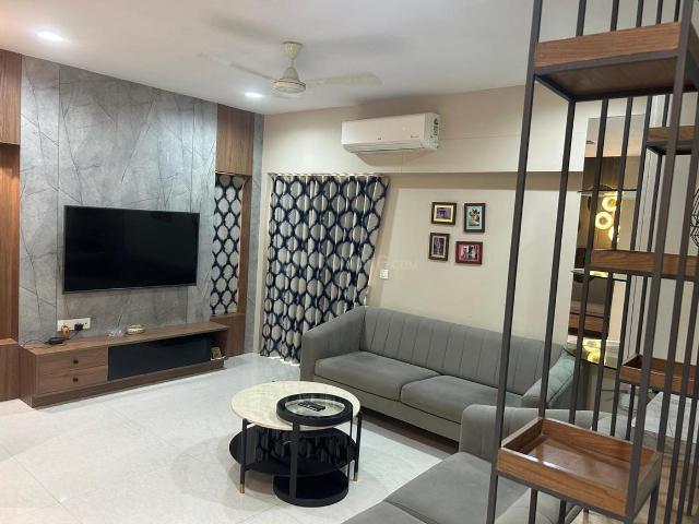 2 BHK Apartment in Sola for rent Ahmedabad. The reference number is 20771299