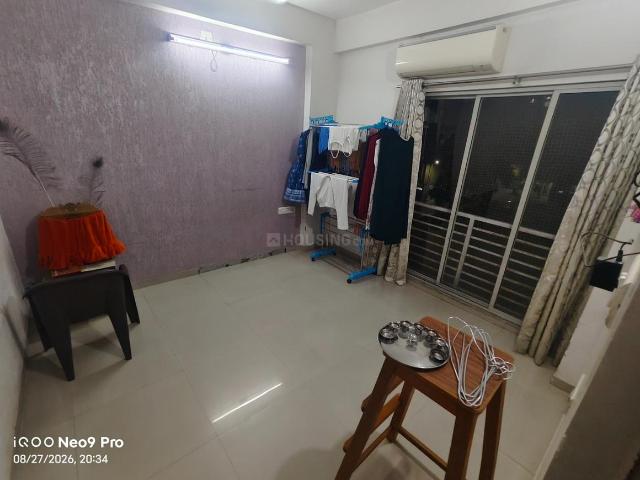 2 BHK Apartment in Sola for rent Ahmedabad. The reference number is 21005621