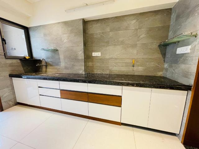 2 BHK Apartment in Satellite for rent Ahmedabad. The reference number is 19059781