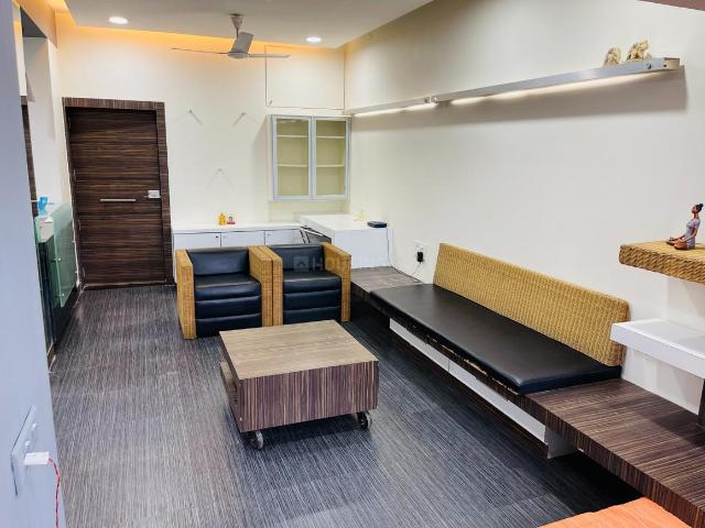 2 BHK Apartment in Satellite for rent Ahmedabad. The reference number is 19114603