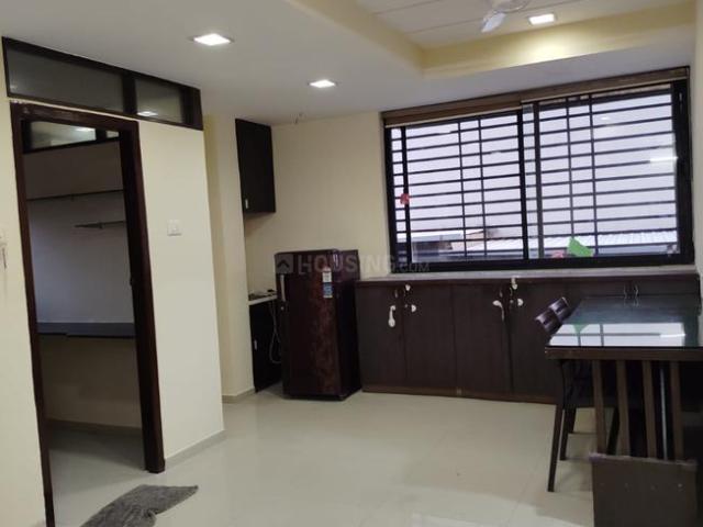 2 BHK Apartment in Satellite for rent Ahmedabad. The reference number is 20070912