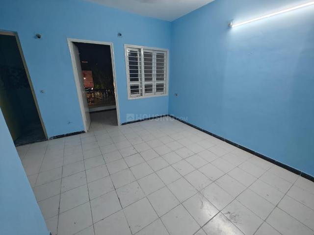 2 BHK Apartment in Satellite for rent Ahmedabad. The reference number is 21039721