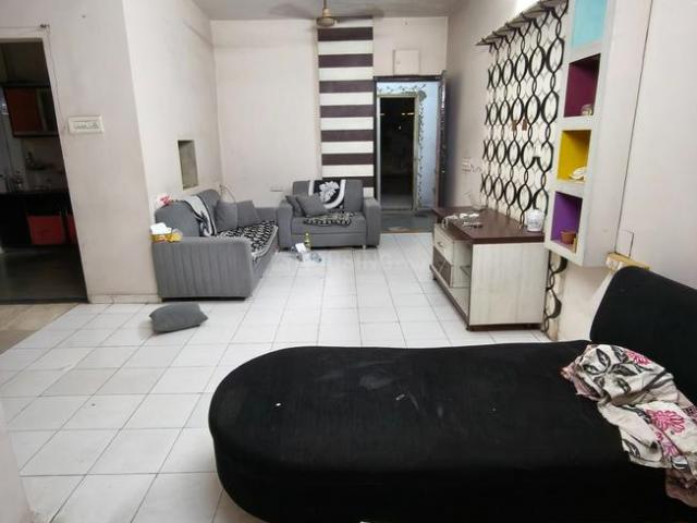 2 BHK Apartment in Satellite for rent Ahmedabad. The reference number is 21249788
