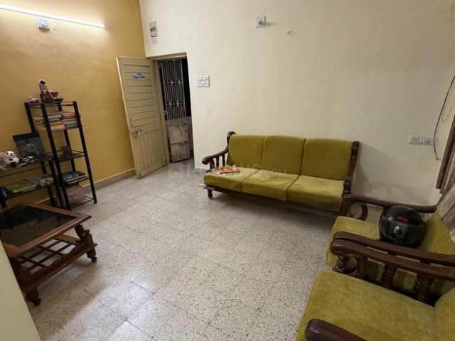 2 BHK Apartment in Satellite for rent Ahmedabad. The reference number is 21206342