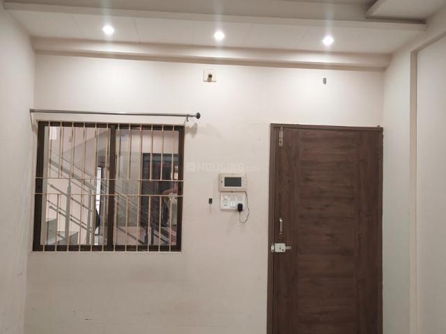 2 BHK Apartment in Sayajipura for rent Vadodara. The reference number is 21103797
