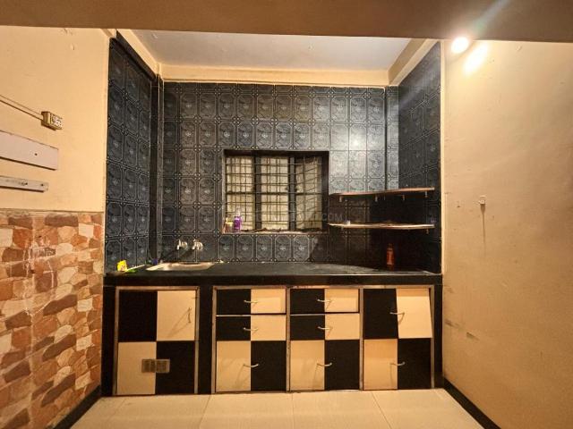 2 BHK Apartment in Sadar for rent Nagpur. The reference number is 18722329