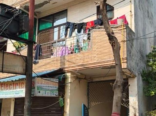 2 BHK Apartment in Sadullahabad Village for resale Ghaziabad. The reference number is 19461608