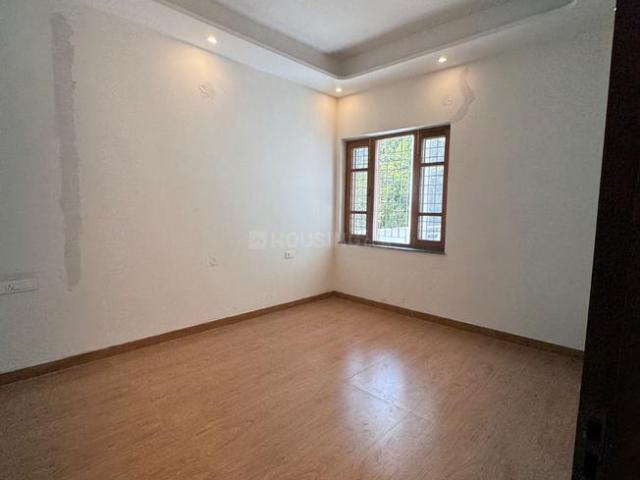 2 BHK Apartment in Sahastradhara Road for rent Dehradun. The reference number is 21305058