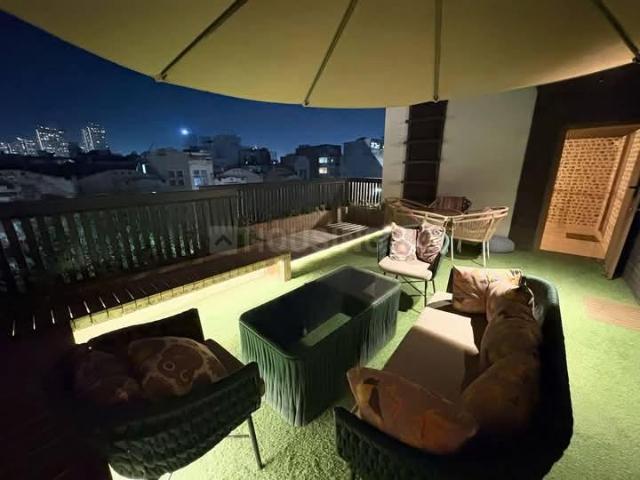 2 BHK Apartment in Saket for rent New Delhi. The reference number is 21187882
