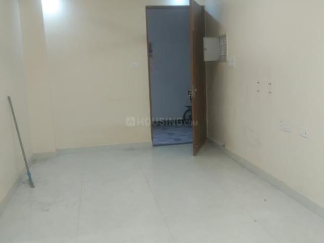 2 BHK Apartment in Saket Nagar for rent Kanpur. The reference number is 21032031
