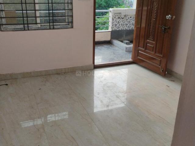 2 BHK Apartment in Sanath Nagar for rent Hyderabad. The reference number is 20141258