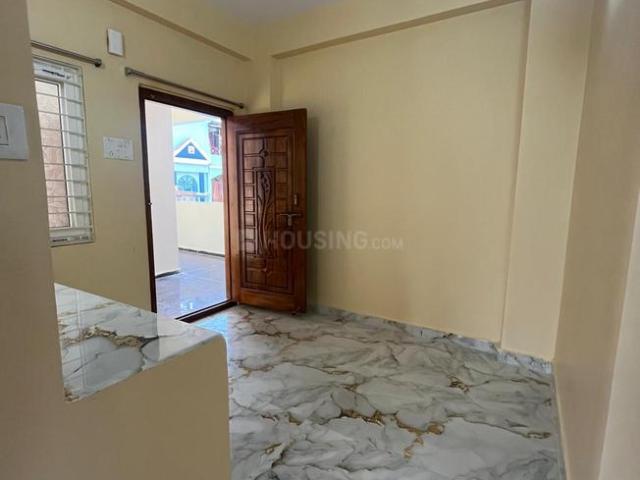 2 BHK Apartment in Sanath Nagar for rent Hyderabad. The reference number is 20141337