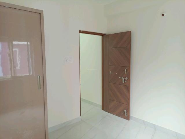 2 BHK Apartment in Sanath Nagar for rent Hyderabad. The reference number is 21087184