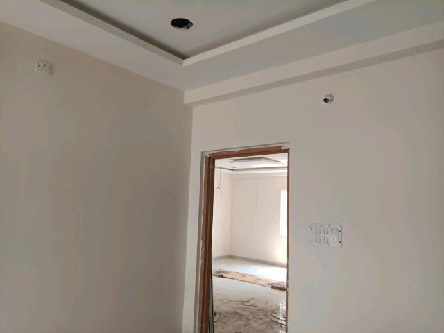 2 BHK Apartment in Sanjeeva Reddy Nagar for rent Hyderabad. The reference number is 20027491