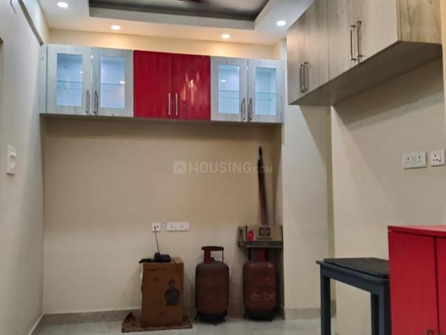 2 BHK Apartment in Santoshpur for rent Kolkata. The reference number is 20389155