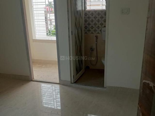 2 BHK Apartment in Santoshpur for rent Kolkata. The reference number is 20857697