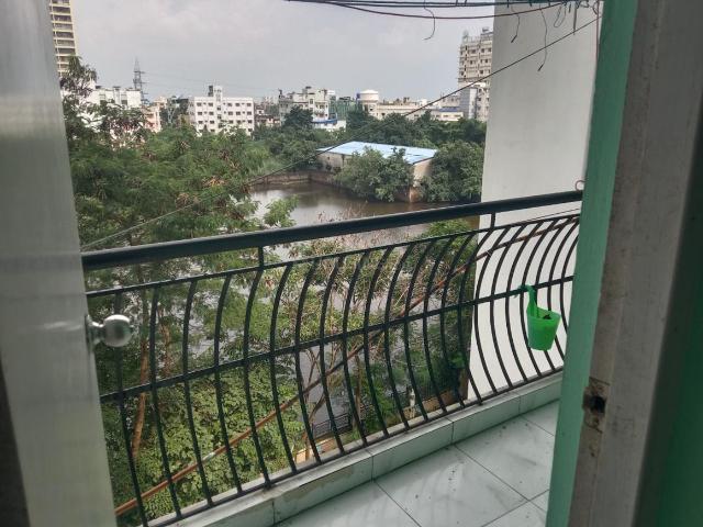 2 BHK Apartment in Santoshpur for rent Kolkata. The reference number is 21206648
