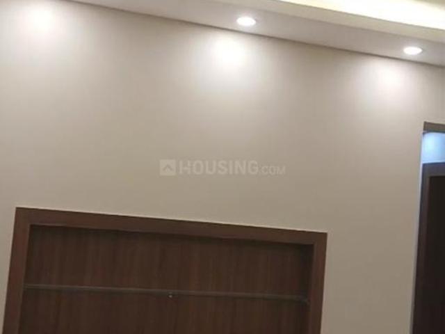 2 BHK Apartment in Santoshpur for rent Kolkata. The reference number is 21245616