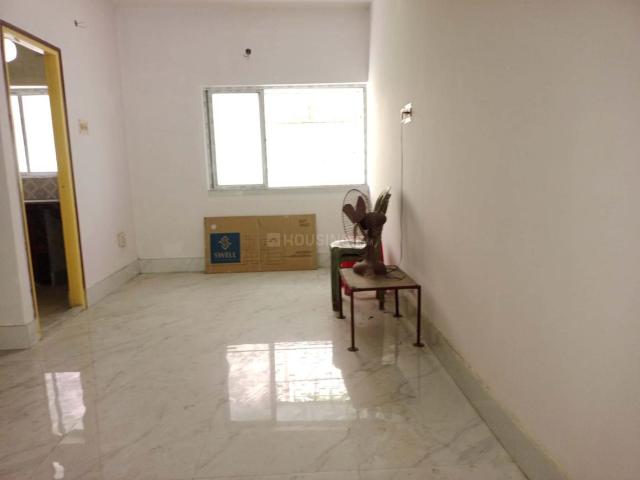 2 BHK Apartment in Santoshpur for resale Kolkata. The reference number is 19903402