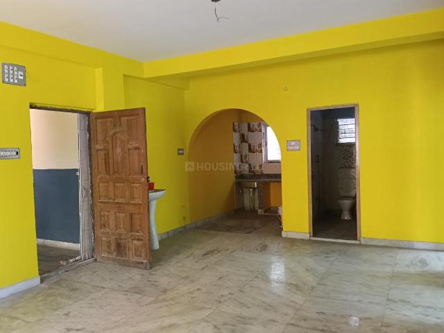 2 BHK Apartment in Santoshpur for resale Kolkata. The reference number is 21094965