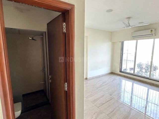2 BHK Apartment in Santacruz East for rent Mumbai. The reference number is 20491176