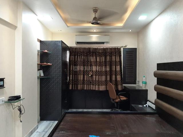 2 BHK Apartment in Santacruz East for resale Mumbai. The reference number is 20742550