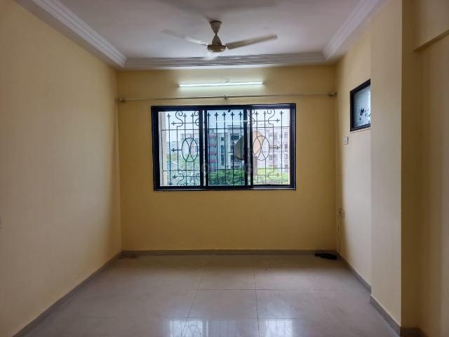 2 BHK Apartment in Santacruz East for resale Mumbai. The reference number is 20891851