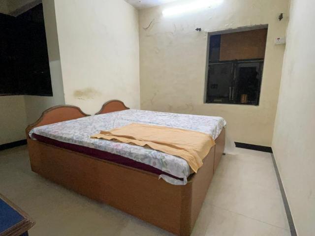 2 BHK Apartment in Santacruz East for resale Mumbai. The reference number is 21094492