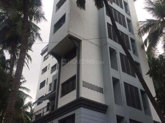 2 BHK Apartment in Santacruz East for resale Mumbai. The reference number is 21096056