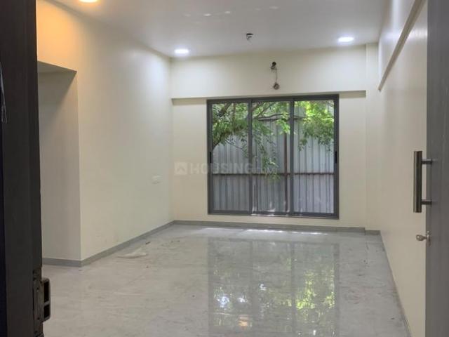 2 BHK Apartment in Santacruz East for resale Mumbai. The reference number is 21123374