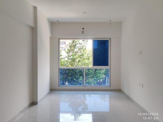 2 BHK Apartment in Santacruz East for resale Mumbai. The reference number is 21170325