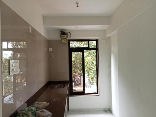 2 BHK Apartment in Santacruz East for resale Mumbai. The reference number is 21177697