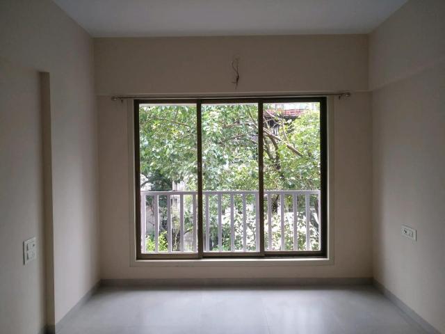 2 BHK Apartment in Santacruz East for resale Mumbai. The reference number is 21178904