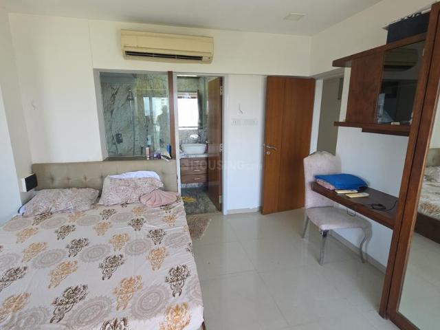 2 BHK Apartment in Santacruz West for rent Mumbai. The reference number is 20506914