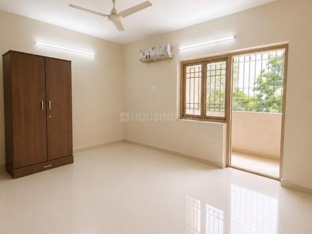 2 BHK Apartment in Santacruz West for rent Mumbai. The reference number is 20739714