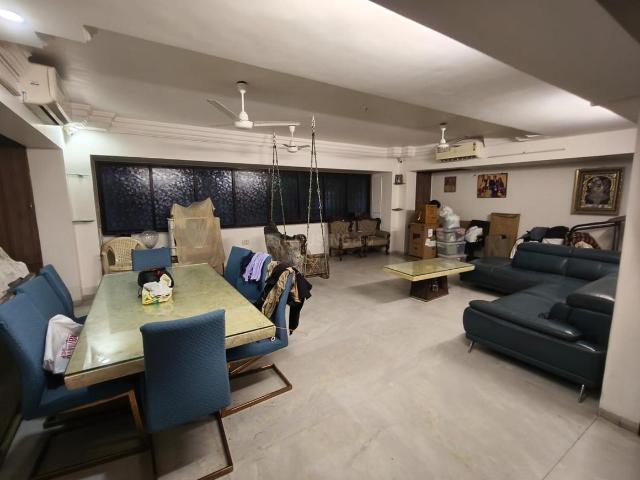 2 BHK Apartment in Santacruz West for rent Mumbai. The reference number is 20942978