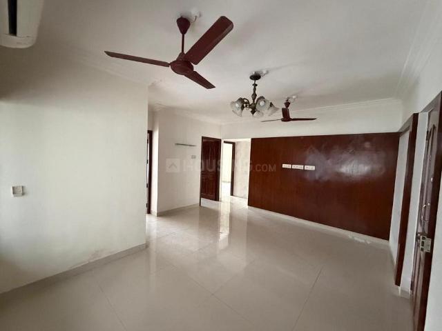 2 BHK Apartment in Santacruz West for rent Mumbai. The reference number is 21358468