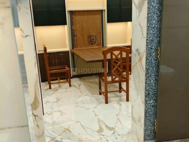 2 BHK Apartment in Santacruz West for rent Mumbai. The reference number is 21358537