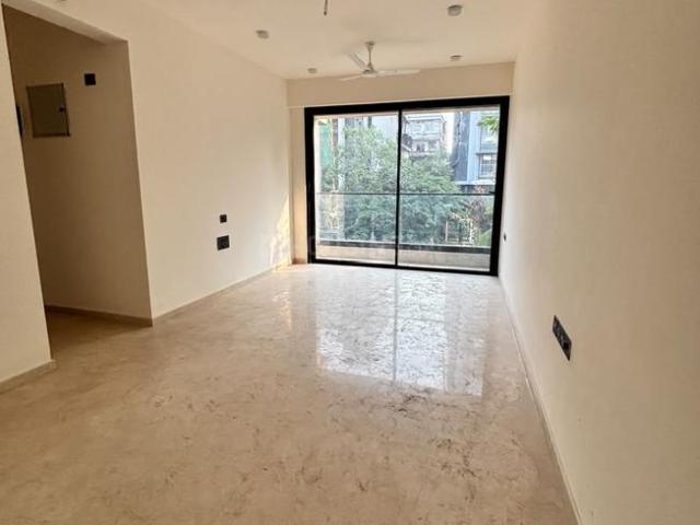 2 BHK Apartment in Santacruz West for rent Mumbai. The reference number is 21351786
