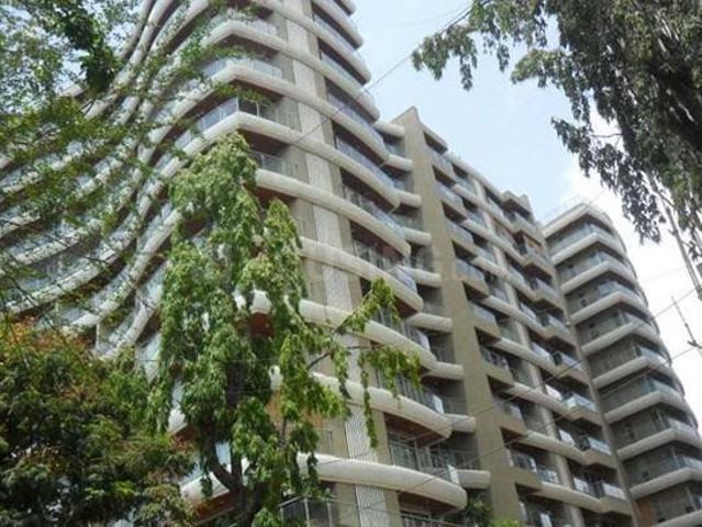2 BHK Apartment in Santacruz West for resale Mumbai. The reference number is 20821738