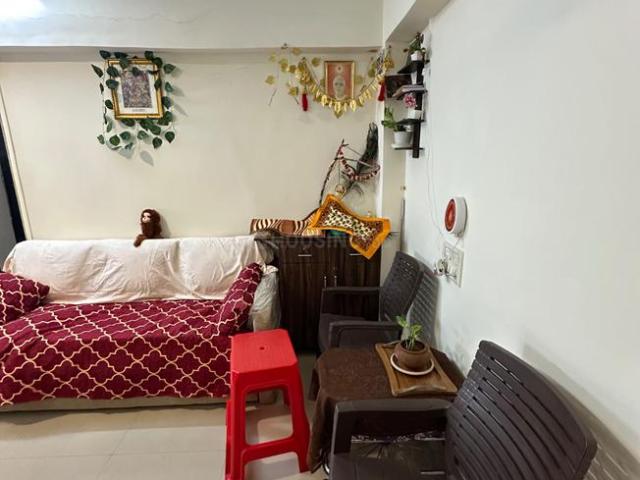 2 BHK Apartment in Santacruz West for resale Mumbai. The reference number is 20935998