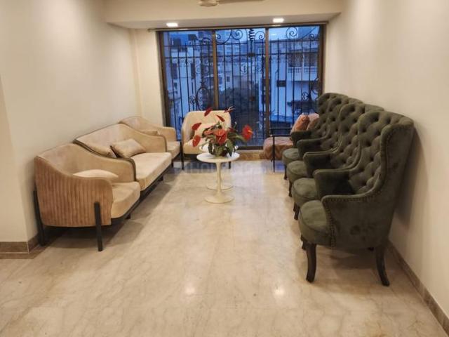 2 BHK Apartment in Santacruz West for resale Mumbai. The reference number is 20360772