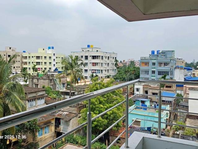 2 BHK Apartment in Santragachi for resale Howrah. The reference number is 21182648