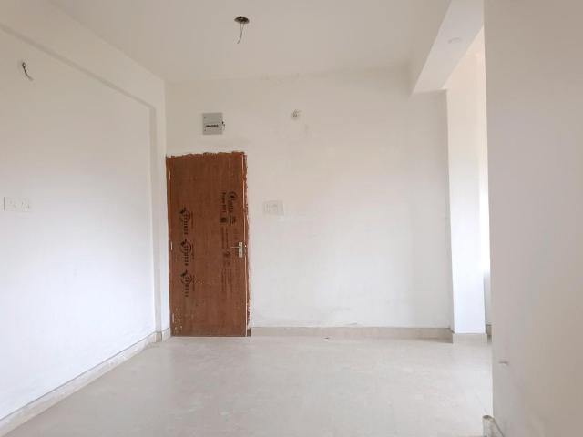 2 BHK Apartment in Sarada Pally for resale Kolkata. The reference number is 20808950