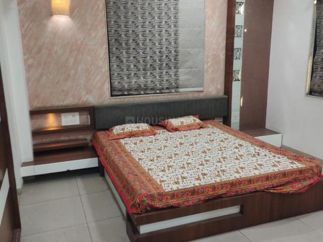 2 BHK Apartment in Sargasan for rent Gandhinagar. The reference number is 19762339