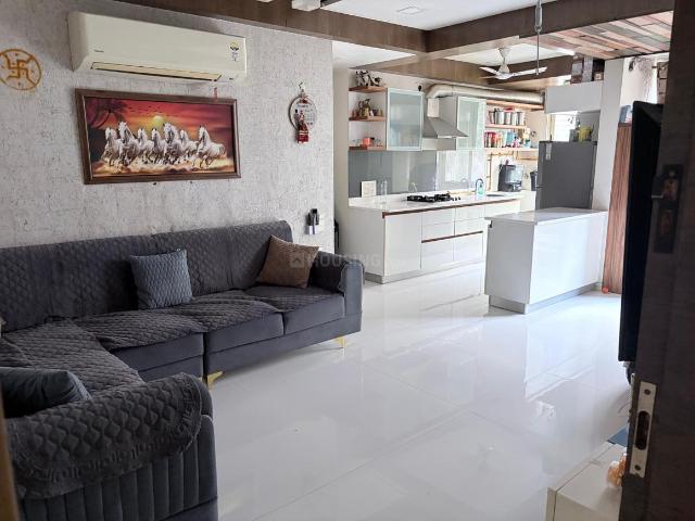 2 BHK Apartment in Sargasan for resale Gandhinagar. The reference number is 21079938