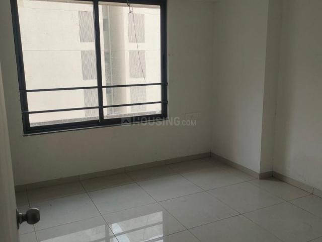 2 BHK Apartment in Sarkhej for rent Ahmedabad. The reference number is 21148093