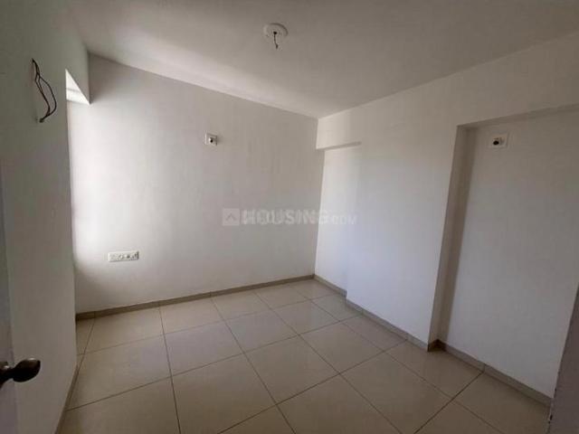 2 BHK Apartment in Sarkhej for rent Ahmedabad. The reference number is 21191607