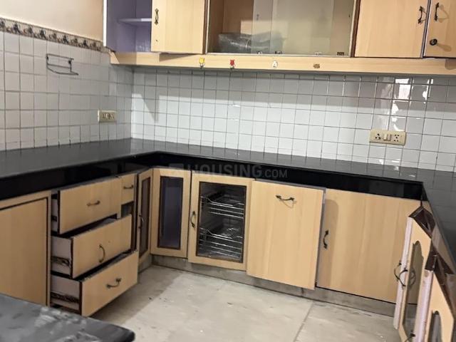 2 BHK Apartment in Sarita Vihar for rent New Delhi. The reference number is 19314330