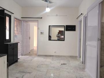 2 BHK Apartment in Sarita Vihar for rent New Delhi. The reference number is 19481664